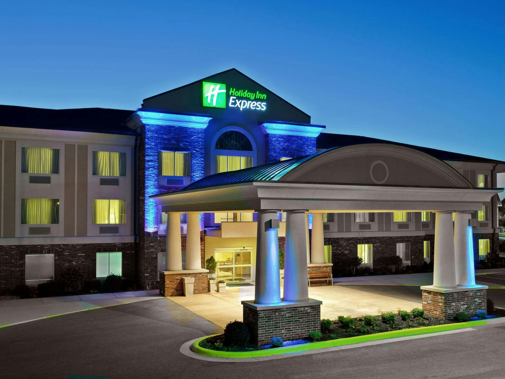Holiday Inn Express Hotel & Suites Paragould