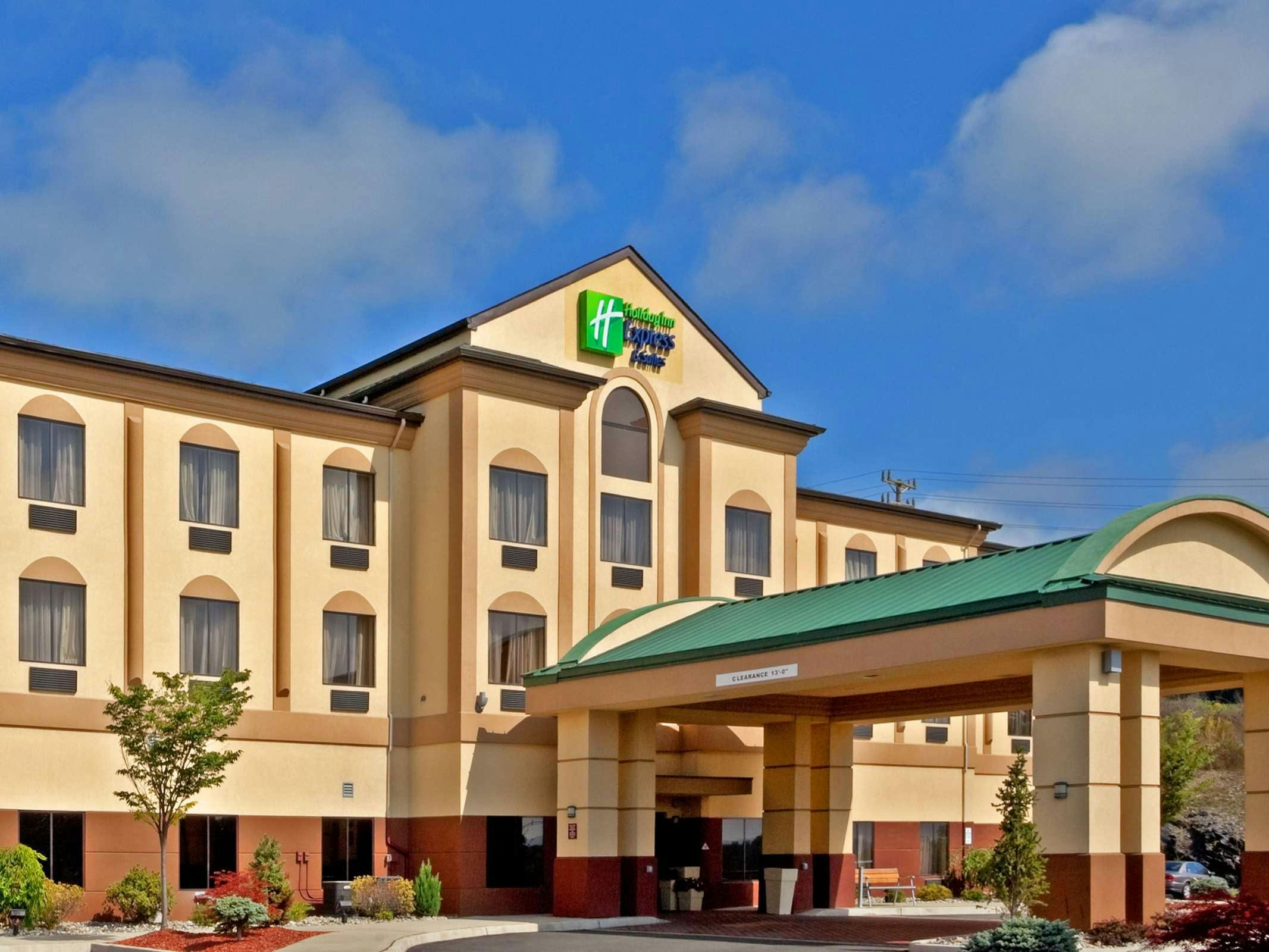Holiday Inn Express Hotel & Suites Newton Sparta