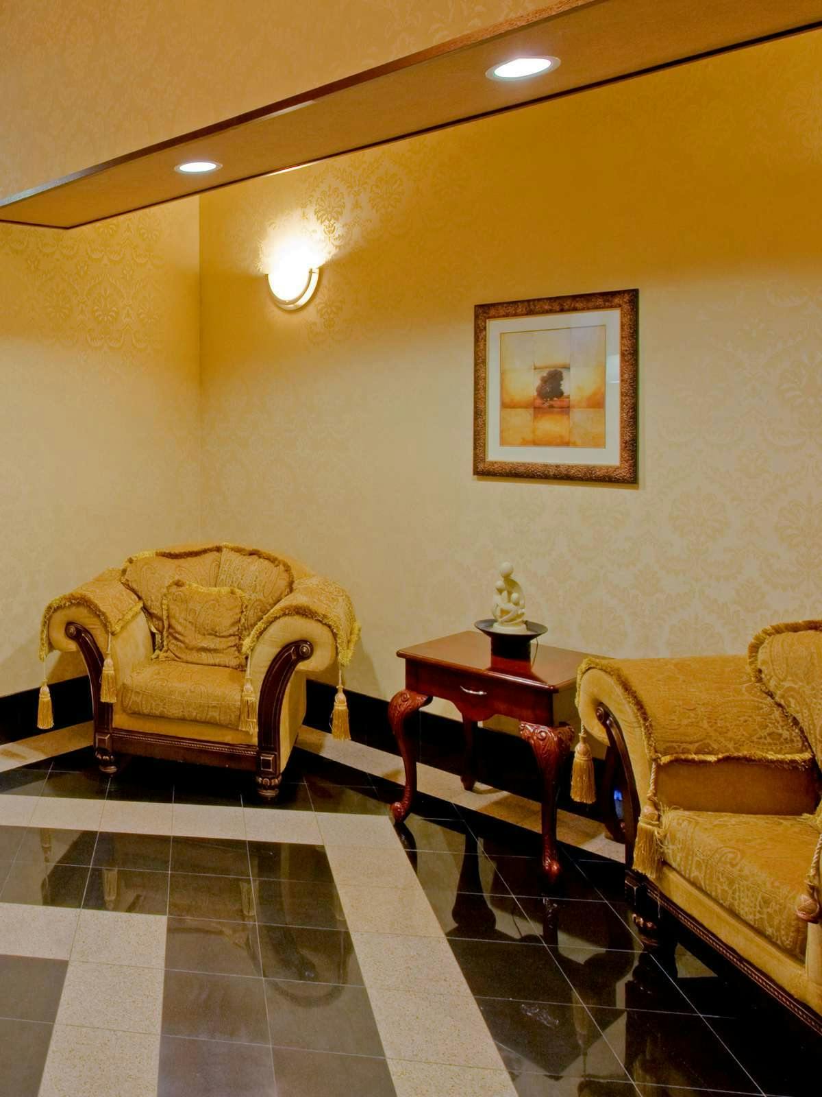 Hotel Holiday Inn Express Hotel & Suites Newton Sparta photo 3