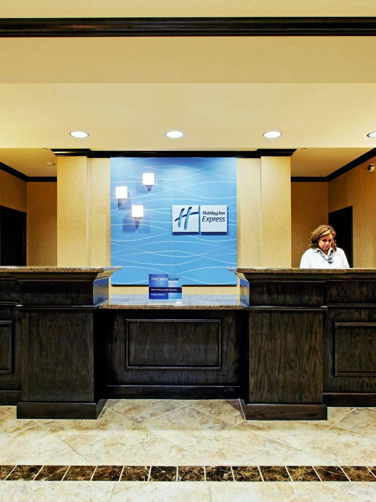 Hotel Holiday Inn Express Hotel & Suites Ozona photo 4