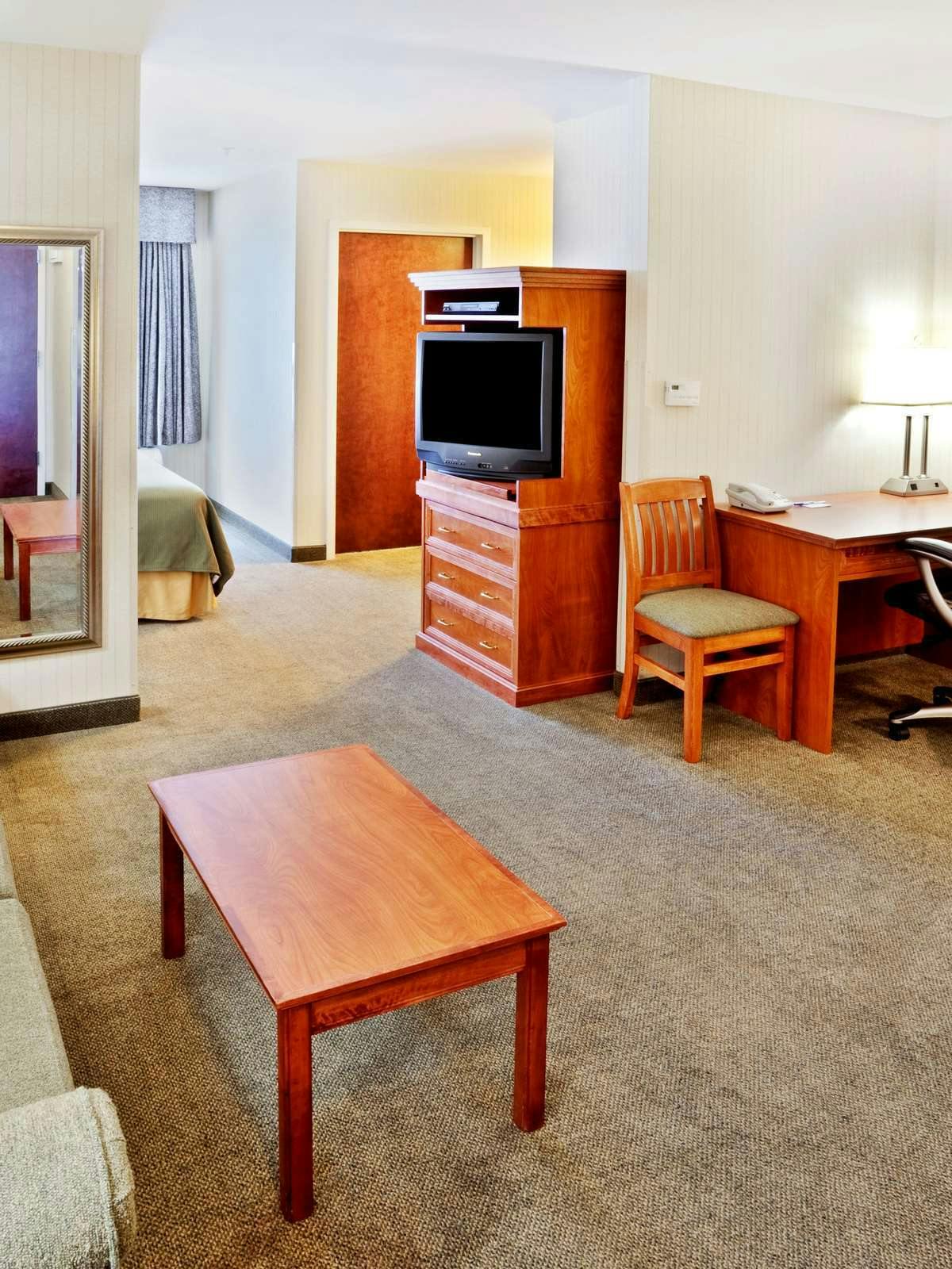 Hotel Holiday Inn Express Hotel & Suites Pasco Tricities photo 2