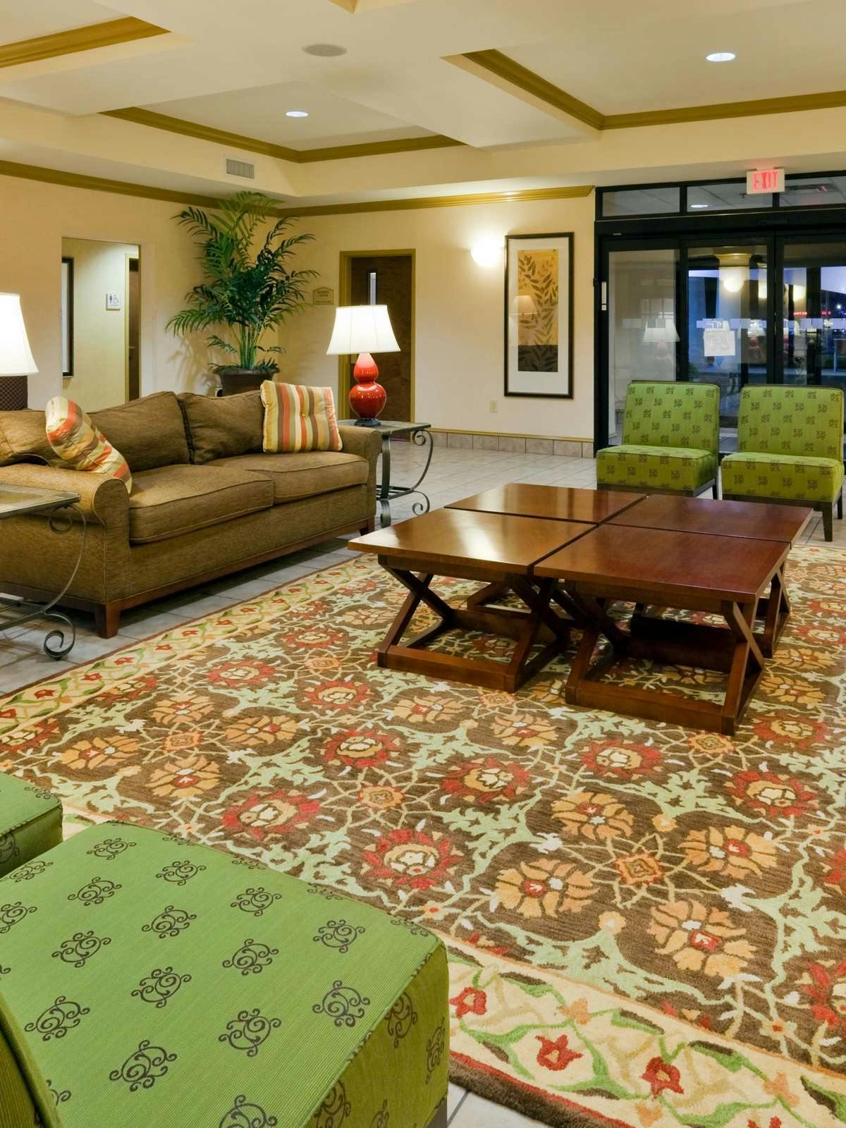 Hotel Holiday Inn Express Hotel & Suites Pell City photo 3
