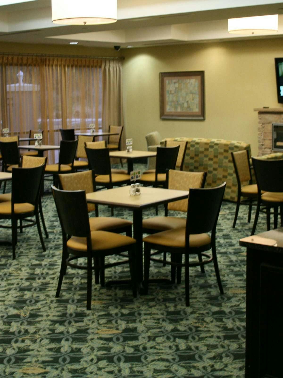 Hotel Holiday Inn Express Hotel & Suites Perry photo 5