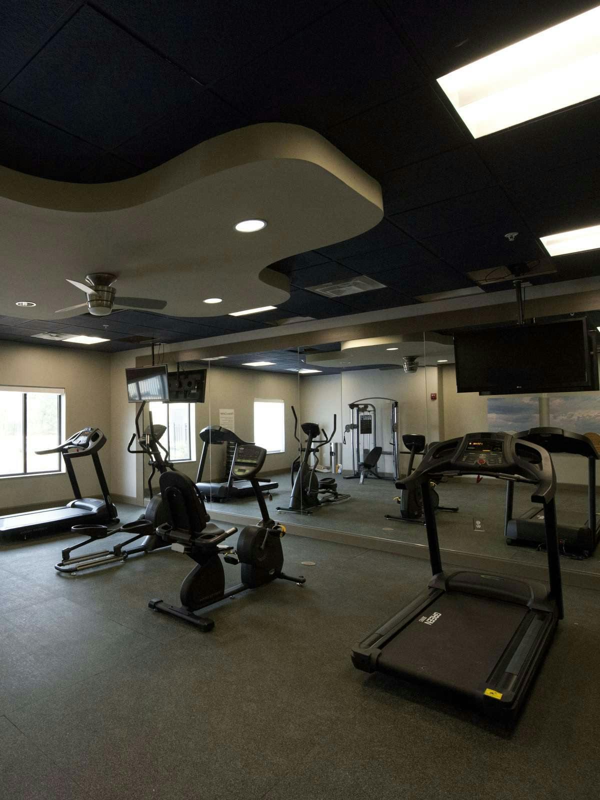 Hotel Holiday Inn Express Hotel & Suites Perry photo 4