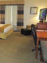 Hotel Holiday Inn Express Hotel & Suites Pensacola W I 10 photo 2
