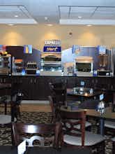 Hotel Holiday Inn Express Hotel & Suites Pekin photo 5