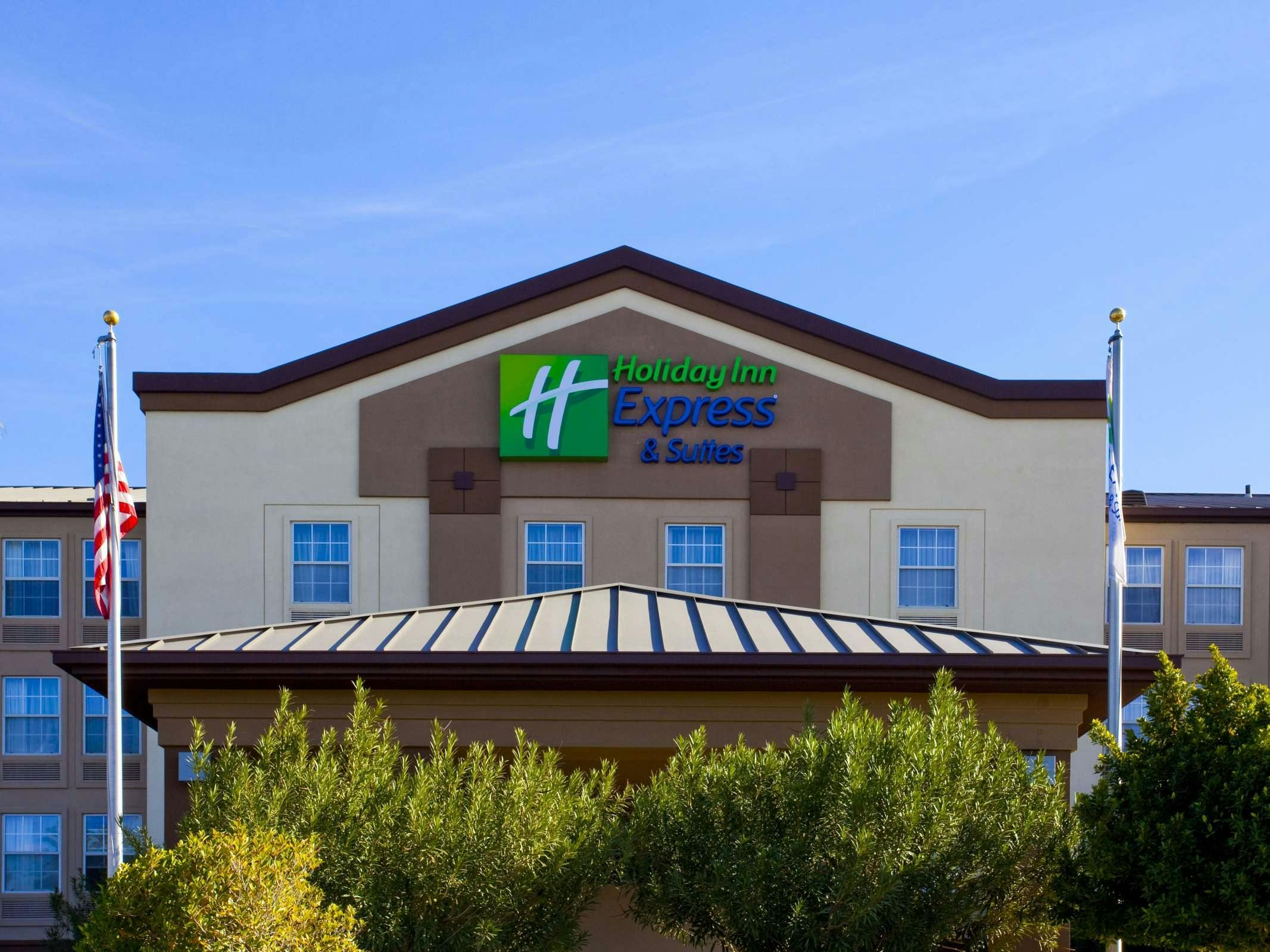 Holiday Inn Express Hotel & Suites Phoenix Airport