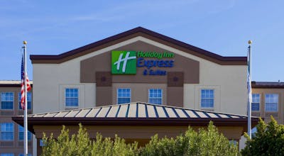 Holiday Inn Express Hotel & Suites Phoenix Airport