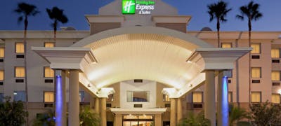 Holiday Inn Express Hotel & Suites Pharr