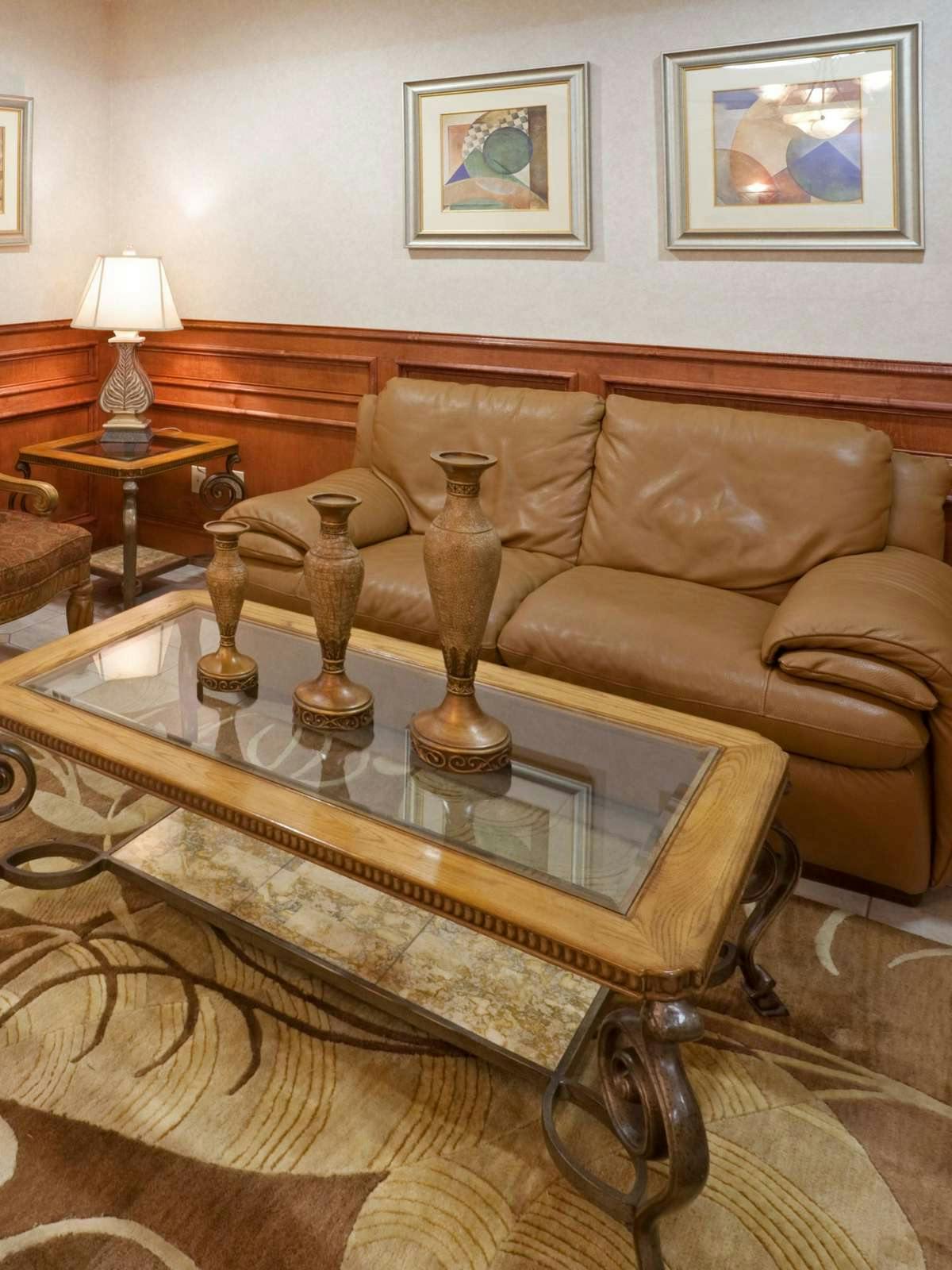 Hotel Holiday Inn Express Hotel & Suites Pharr photo 4