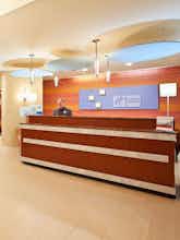 Hotel Holiday Inn Express Hotel & Suites Pittsburgh Airport photo 5