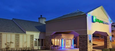 Holiday Inn Express Hotel & Suites Pittsburgh Airport