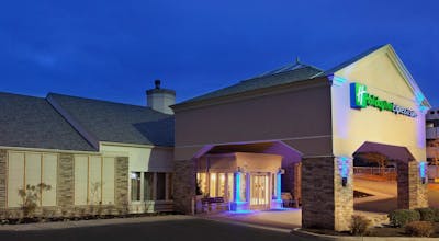 Holiday Inn Express Hotel & Suites Pittsburgh Airport