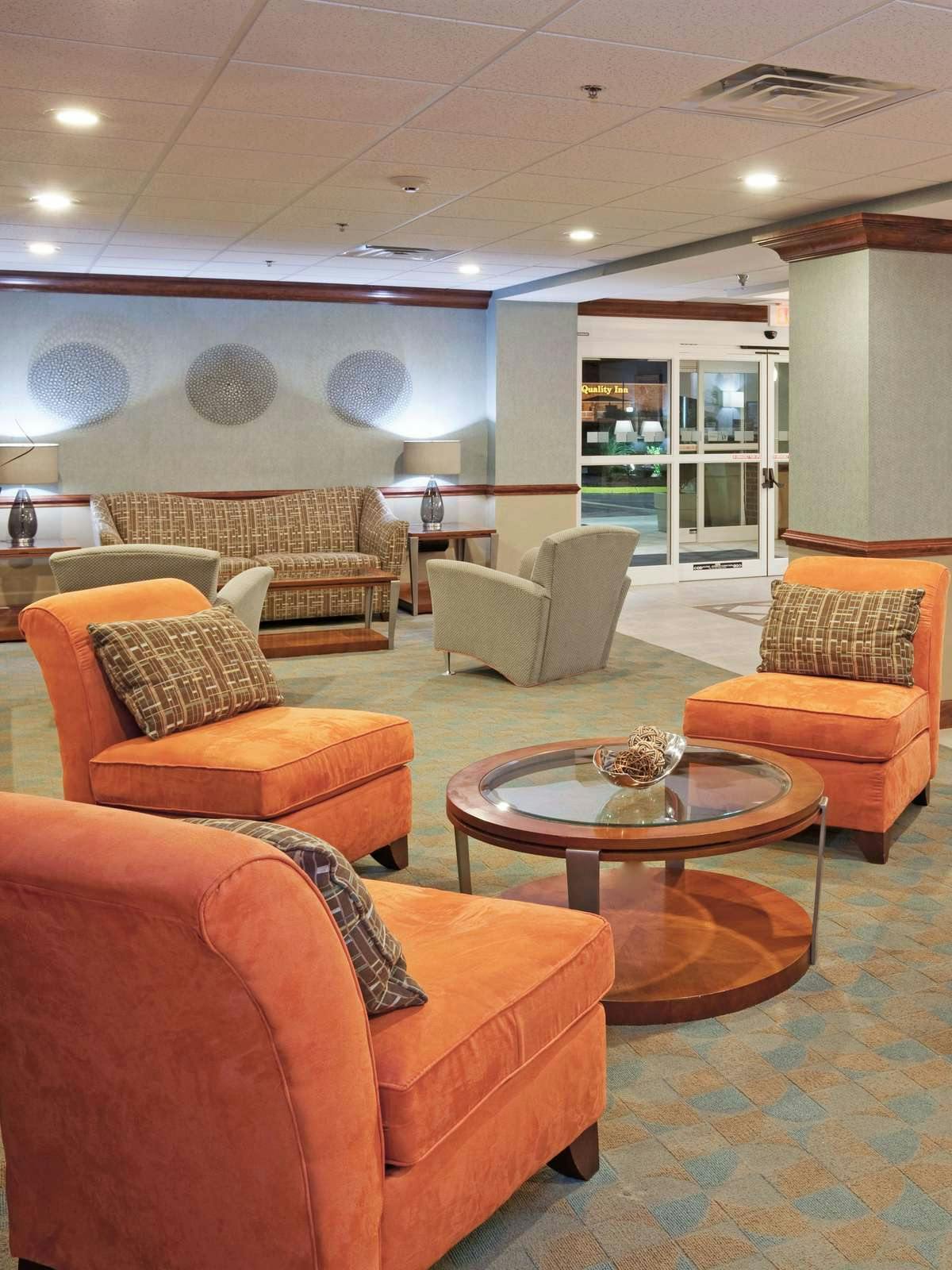 Hotel Holiday Inn Express Hotel & Suites Petersburg-Fort Lee photo 3