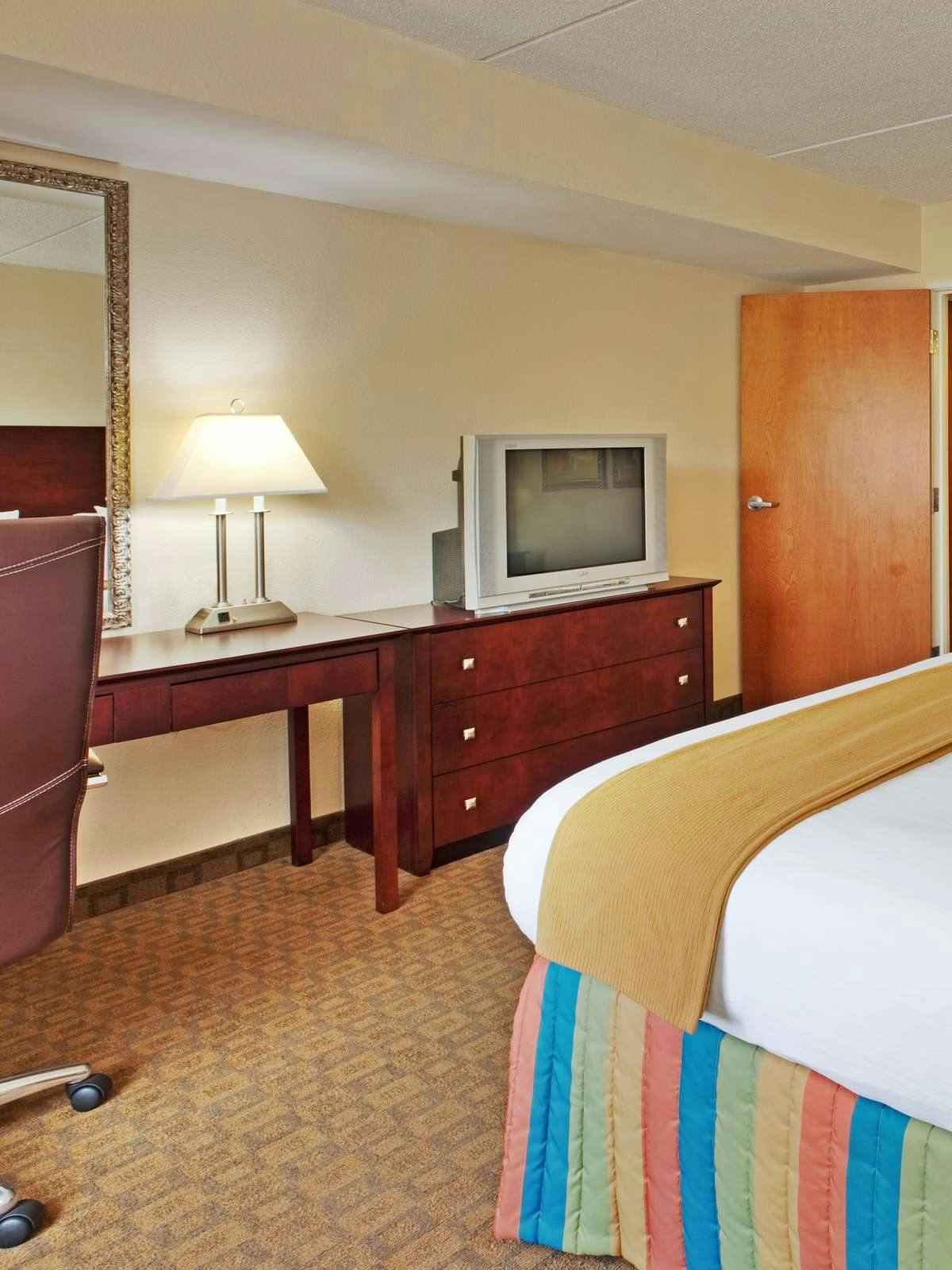 Hotel Holiday Inn Express Hotel & Suites Petersburg-Fort Lee photo 2