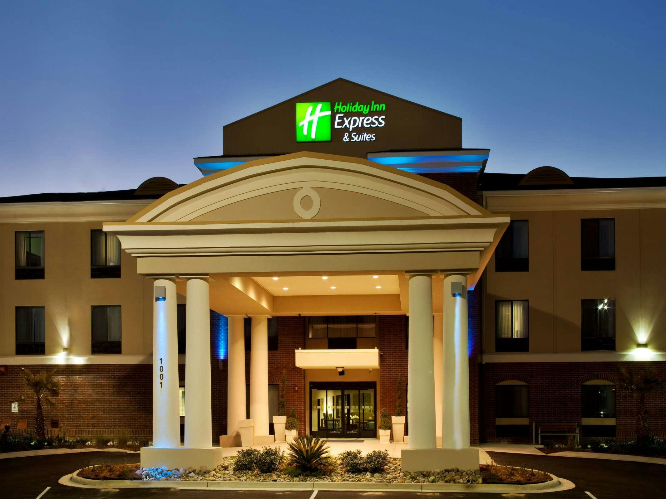 Holiday Inn Express Hotel & Suites Picayune Stennis Space Cntr.