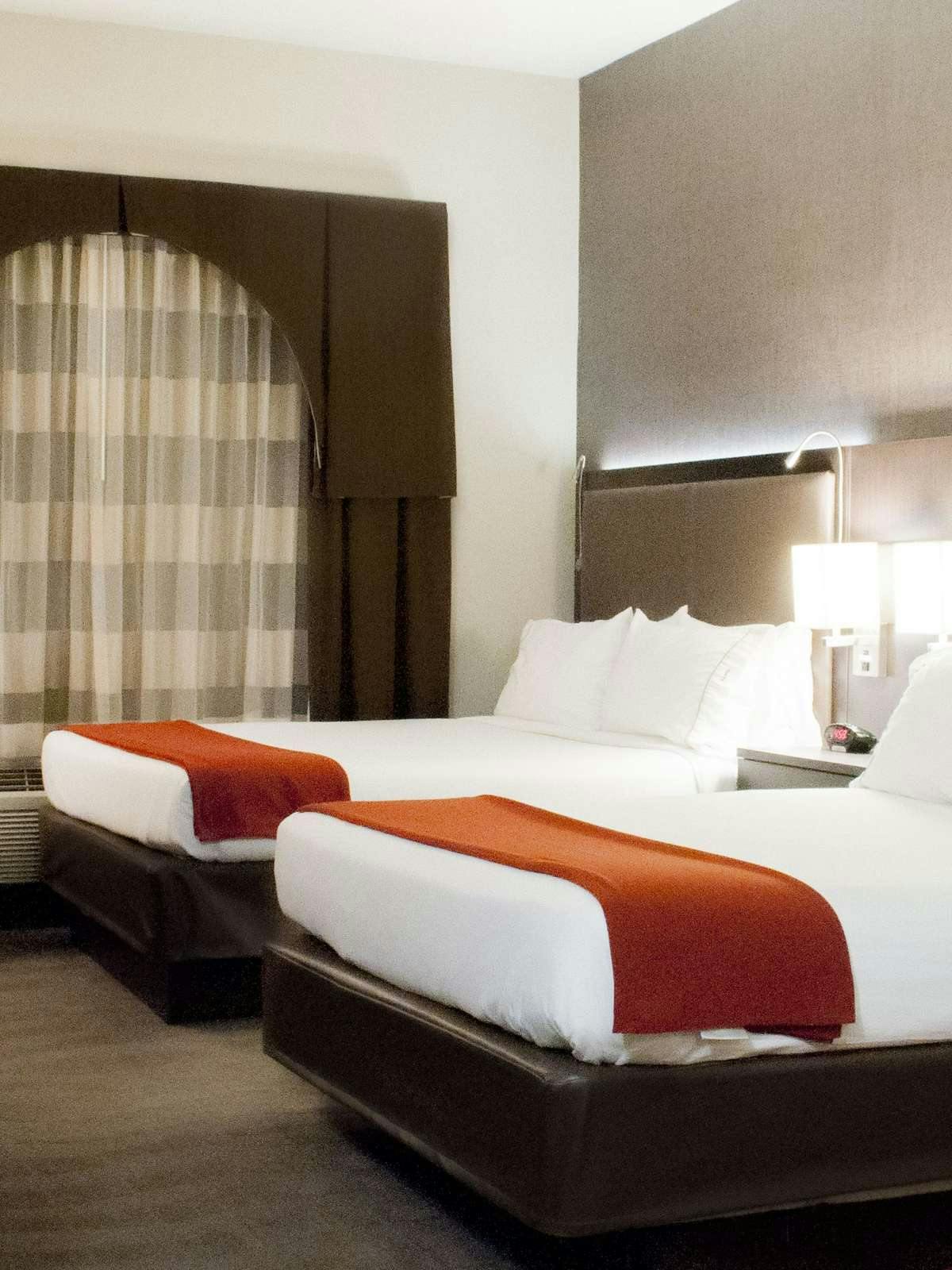 Hotel Holiday Inn Express Hotel & Suites Pittsburgh South photo 1