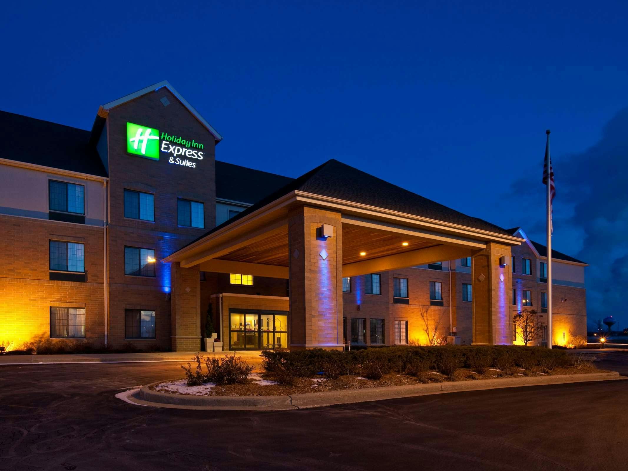 Holiday Inn Express Hotel & Suites Pleasant Prairie