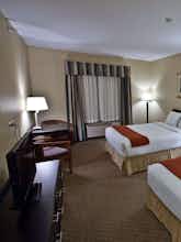 Hotel Holiday Inn Express Hotel & Suites Plymouth photo 2