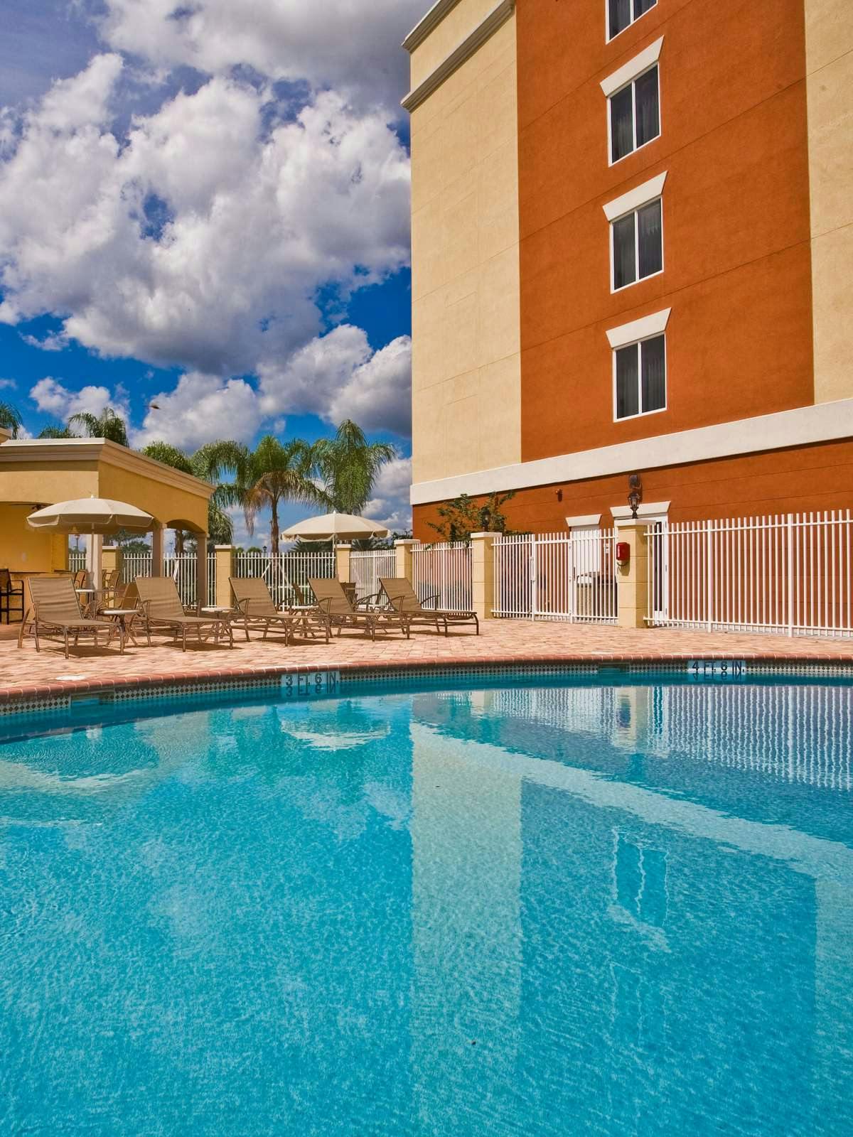 Hotel Holiday Inn Express Hotel & Suites Port St Lucie West photo 5