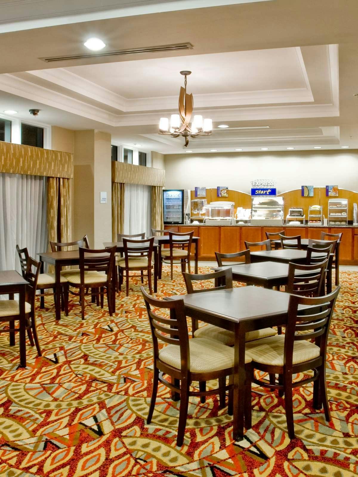 Hotel Holiday Inn Express Hotel & Suites Port St Lucie West photo 4