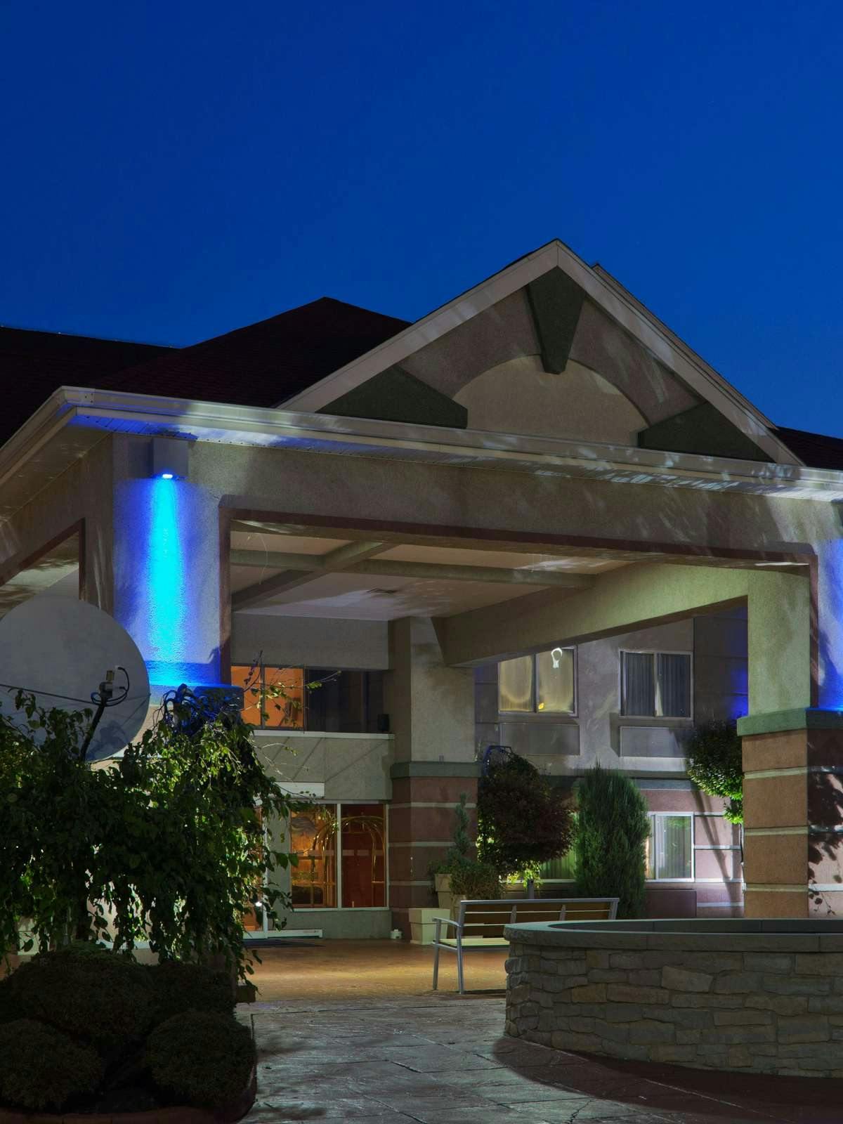 Hotel Holiday Inn Express Hotel & Suites Port Clinton photo 5