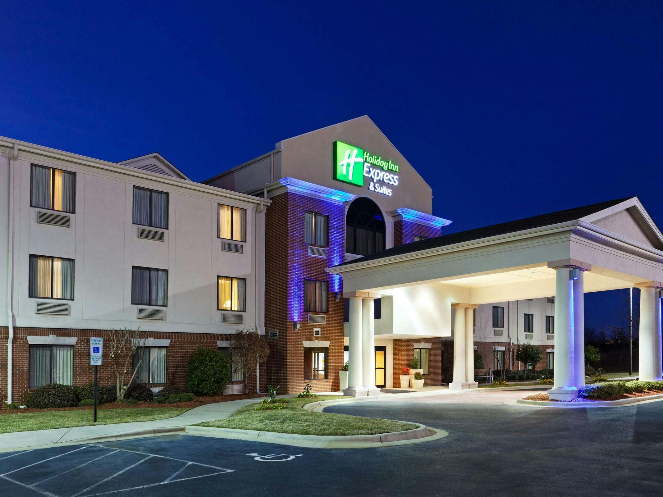 Holiday Inn Express Hotel & Suites Reidsville
