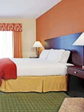 Hotel Holiday Inn Express Hotel & Suites Reno Airport photo 1