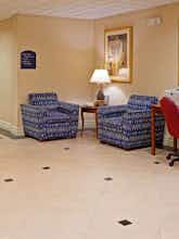 Hotel Holiday Inn Express Hotel & Suites Reading photo 4