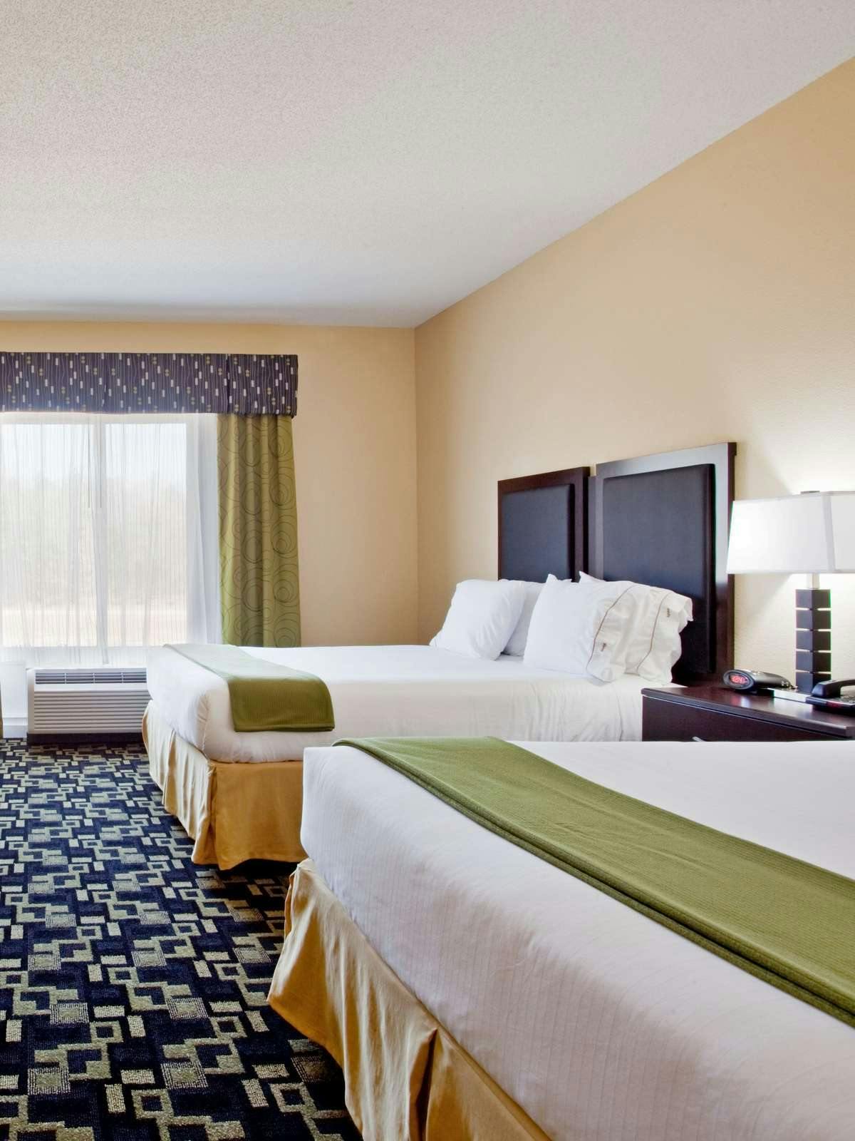 Hotel Holiday Inn Express Hotel & Suites Raleigh SW photo 1