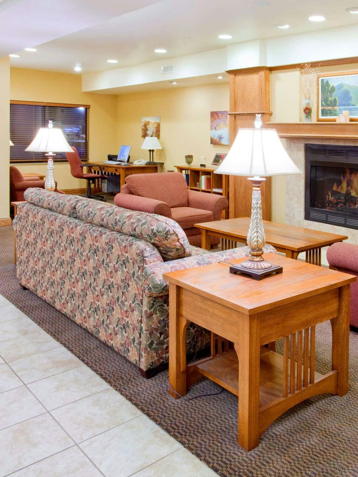 Hotel Holiday Inn Express Hotel & Suites Rocky Mount photo 3