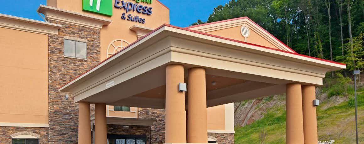 Holiday Inn Express Hotel & Suites Ripley