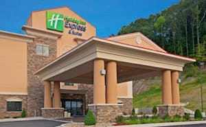 Holiday Inn Express Hotel & Suites Ripley