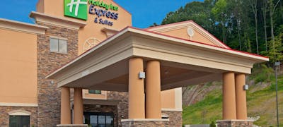 Holiday Inn Express Hotel & Suites Ripley