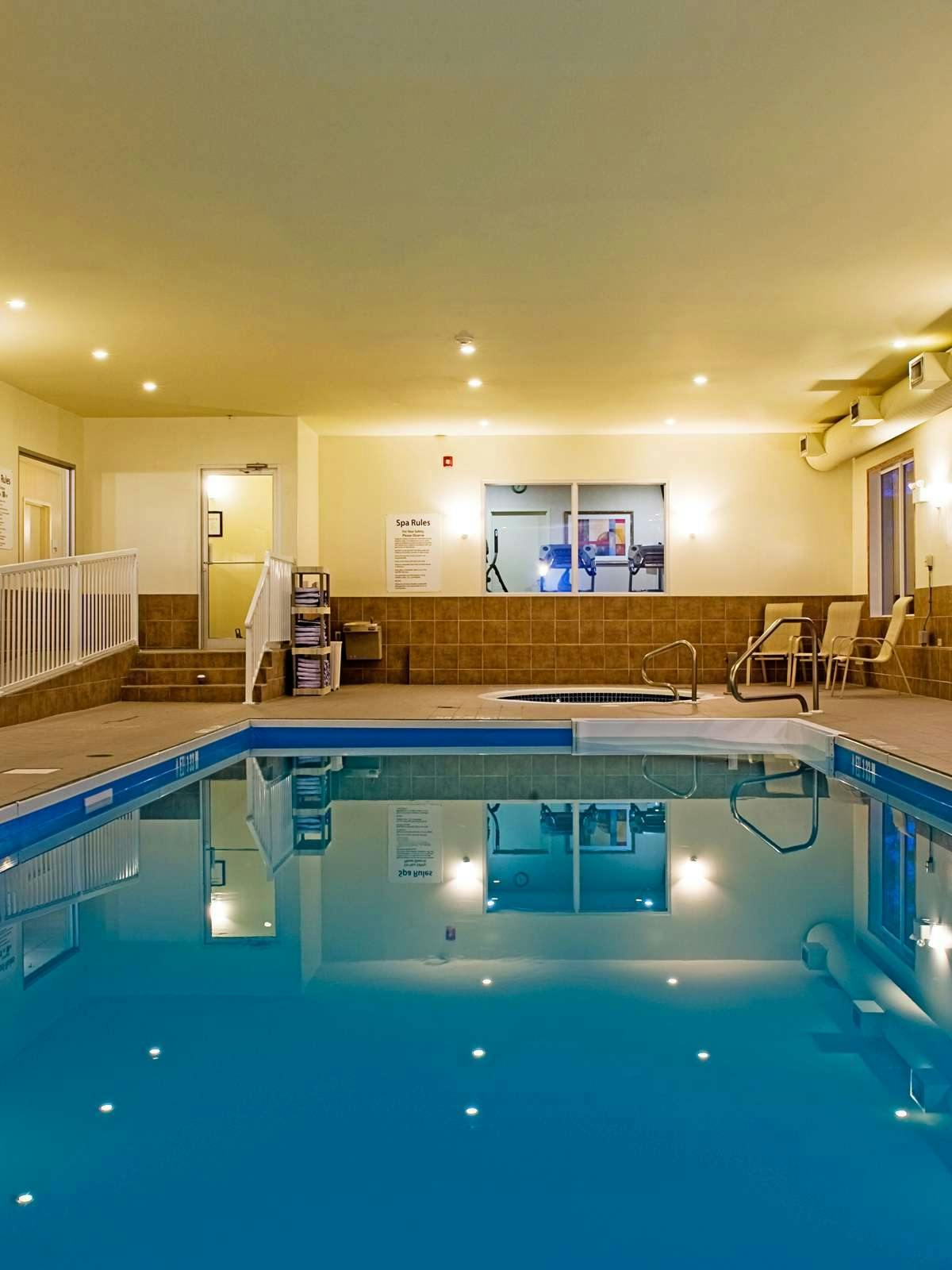 Hotel Holiday Inn Express Hotel & Suites Regina South photo 4