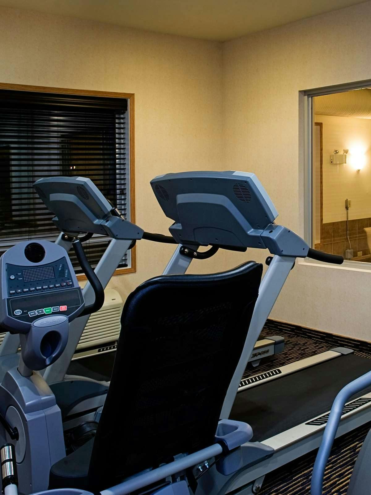 Hotel Holiday Inn Express Hotel & Suites Regina South photo 5