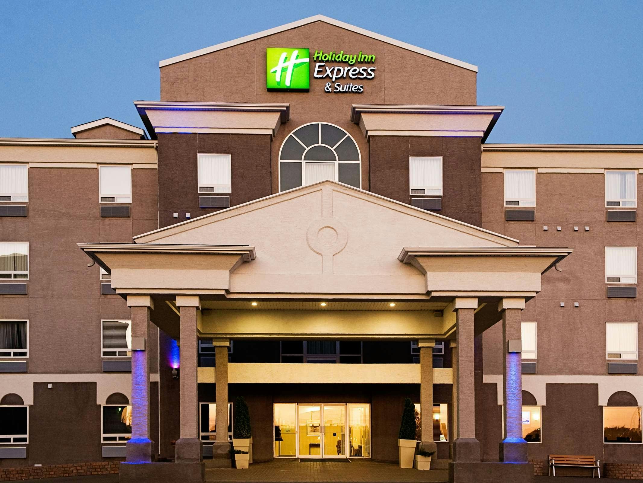 Holiday Inn Express Hotel & Suites Regina South