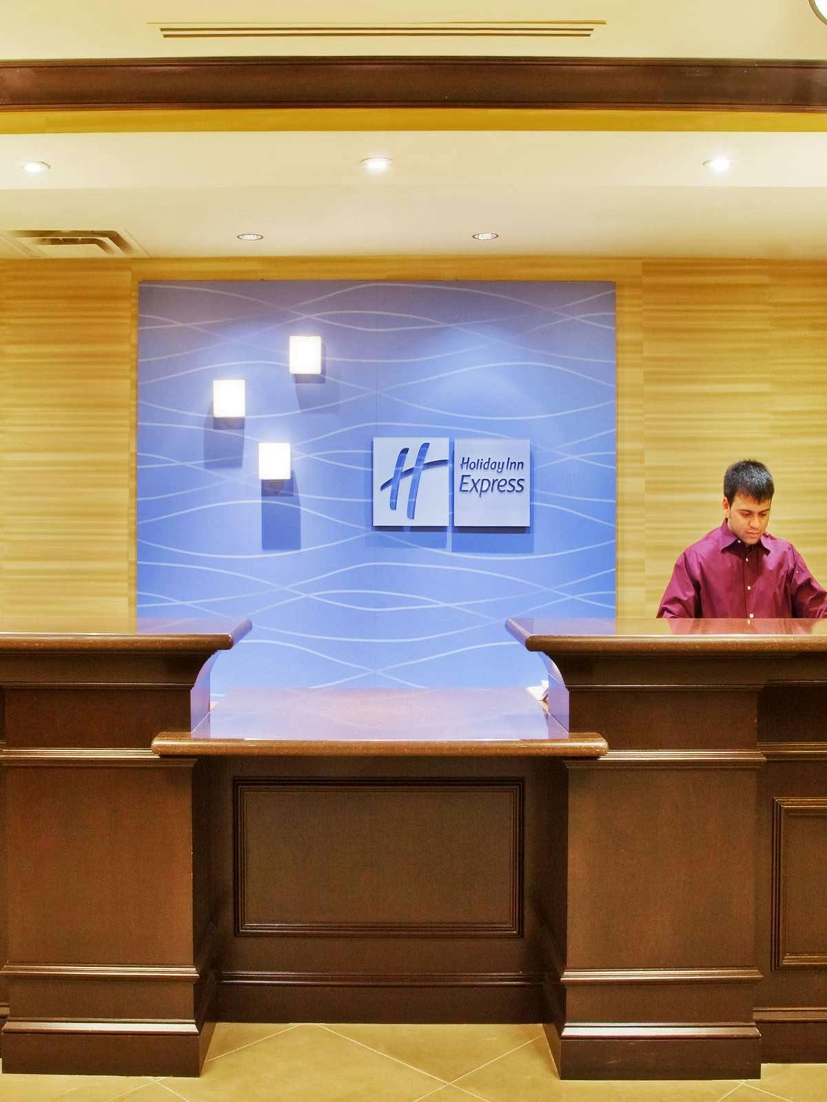 Hotel Holiday Inn Express Hotel & Suites Rome East photo 4