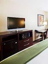 Hotel Holiday Inn Express Hotel & Suites Rome East photo 2