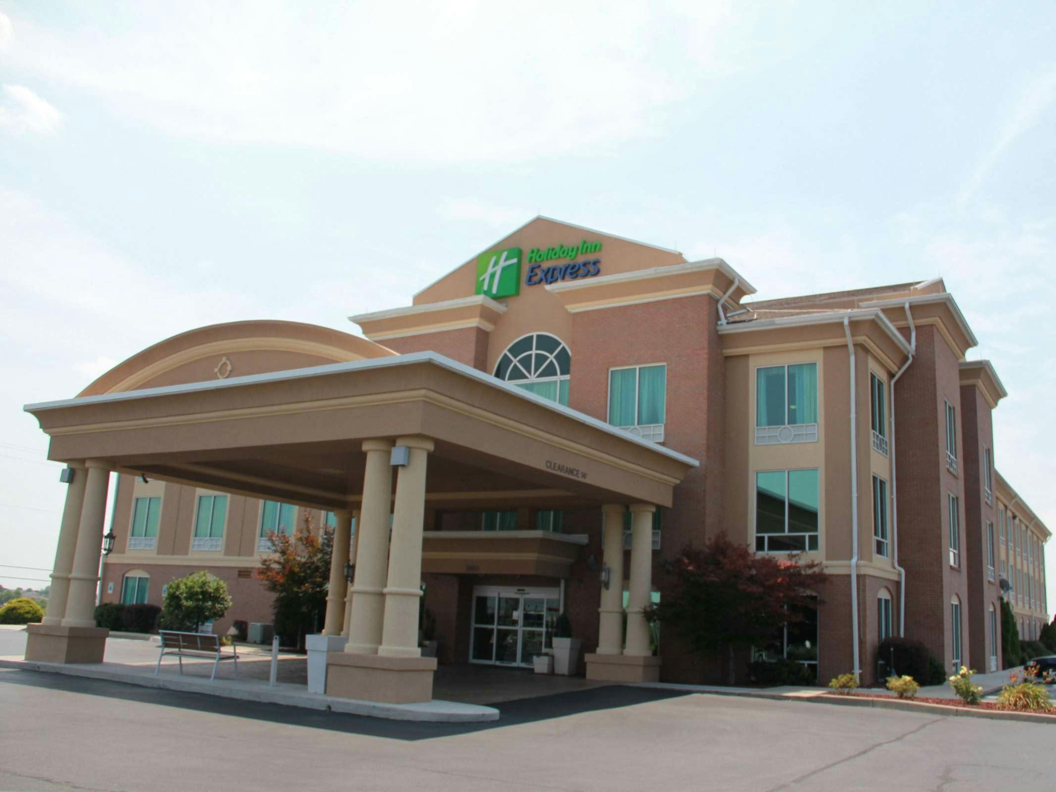 Holiday Inn Express Hotel & Suites Richmond