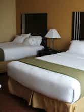 Hotel Holiday Inn Express Hotel & Suites Richmond photo 1