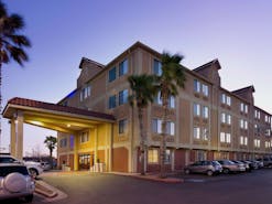 Holiday Inn Express Hotel & Suites San Antonio Downtown