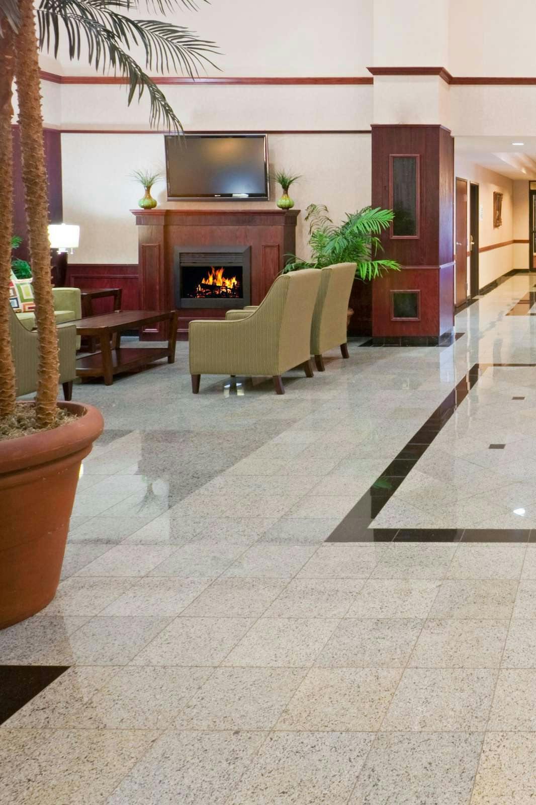 Hotel Holiday Inn Express Hotel & Suites Round Rock photo 2