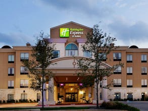 Holiday Inn Express Hotel & Suites San Antonio NW