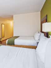 Hotel Holiday Inn Express Hotel & Suites Savannah Midtown photo 1