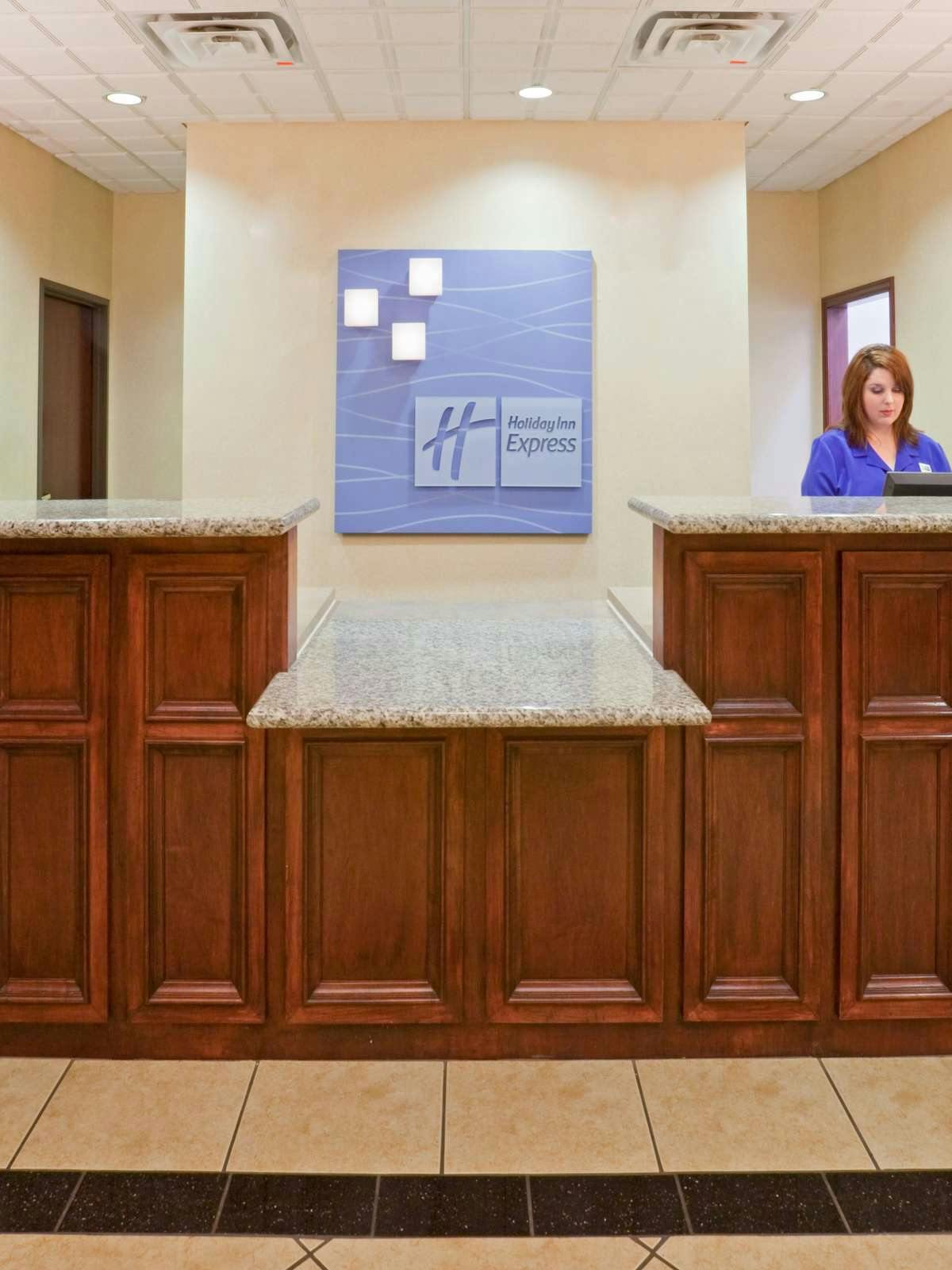 Hotel Holiday Inn Express Hotel & Suites San Angelo photo 4