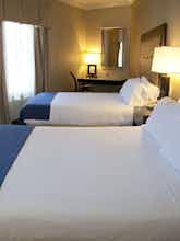 Hotel Holiday Inn Express Hotel & Suites San Pablo photo 1