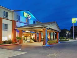Holiday Inn Express Hotel & Suites San Pablo