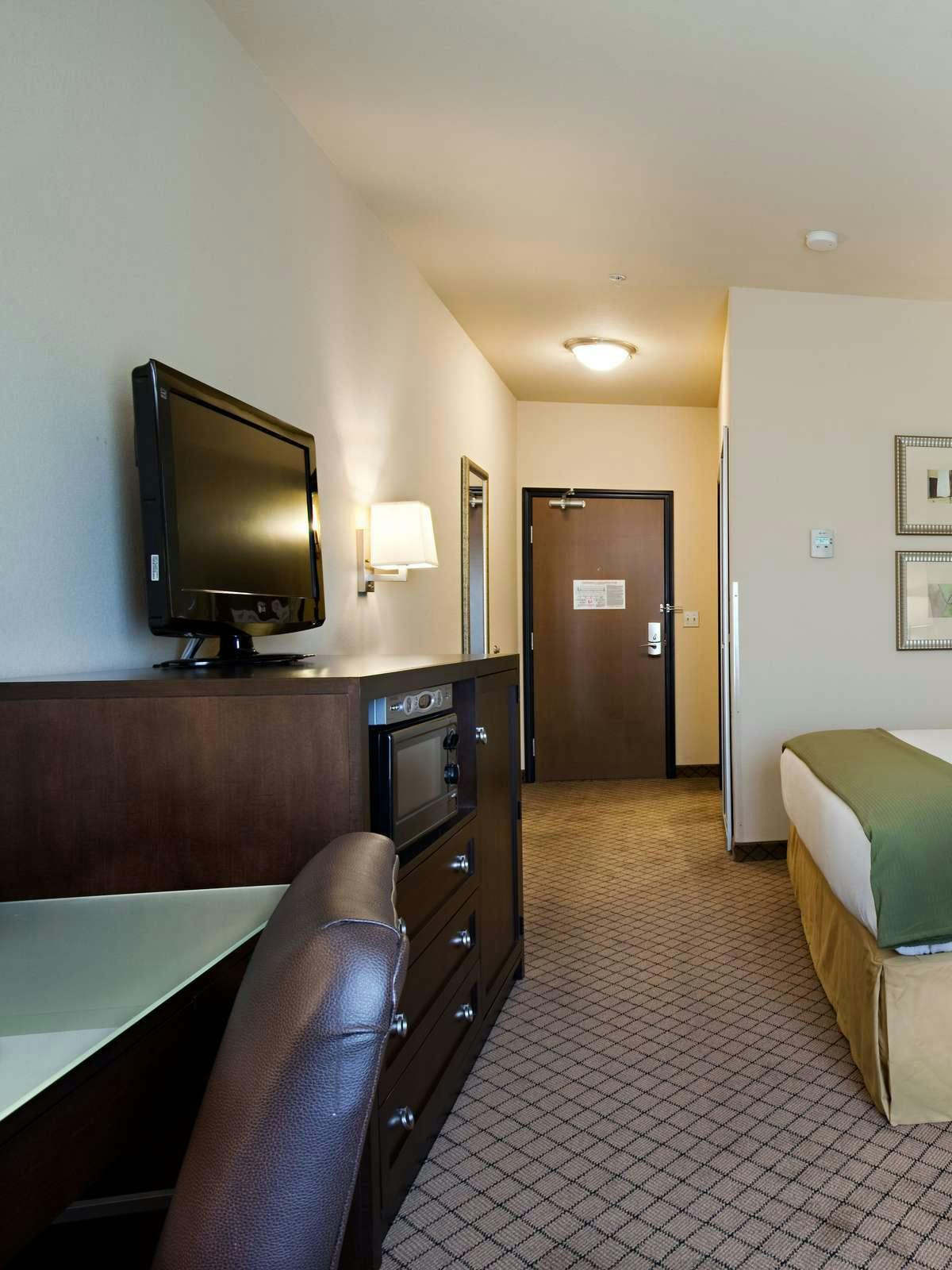 Hotel Holiday Inn Express Hotel & Suites Silt photo 2