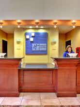 Hotel Holiday Inn Express Hotel & Suites San Diego Otay Mesa photo 4